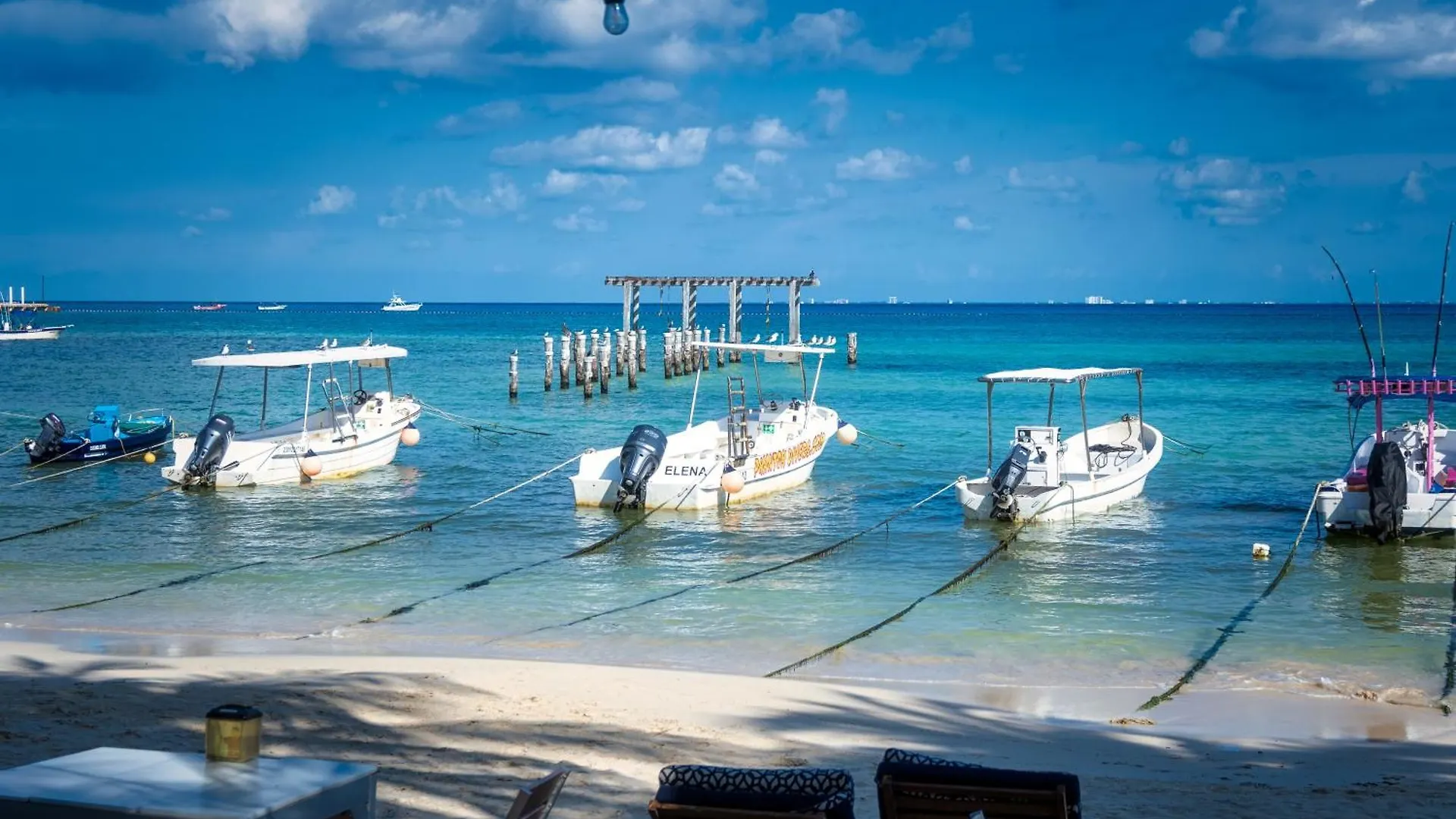 El Taj Oceanfront And Beachside Condo Hotel Playa del Carmen 4*,