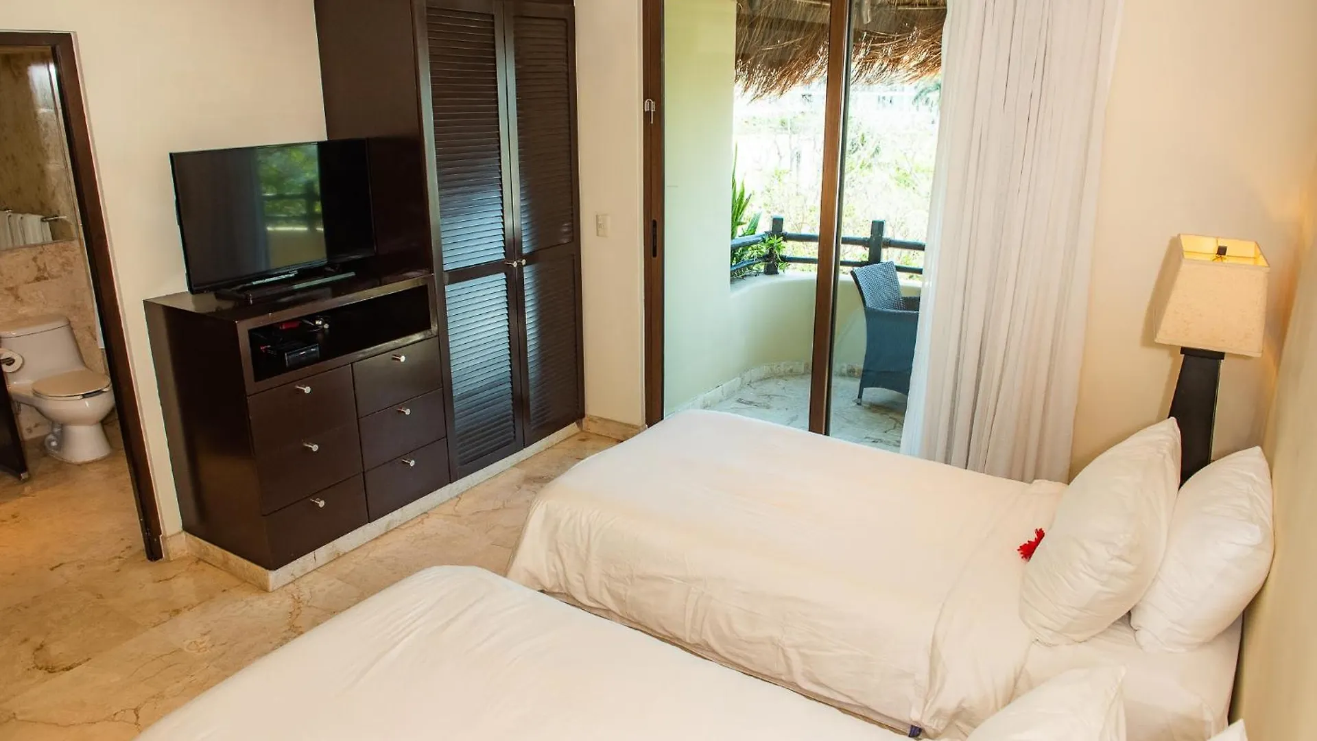 El Taj Oceanfront And Beachside Condo Hotel Πλάγια Ντελ Κάρμεν 4*,  Μεξικό